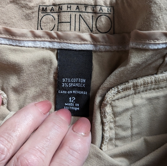 NY & CO Manhattan Chino shorts - Picture 3 of 3